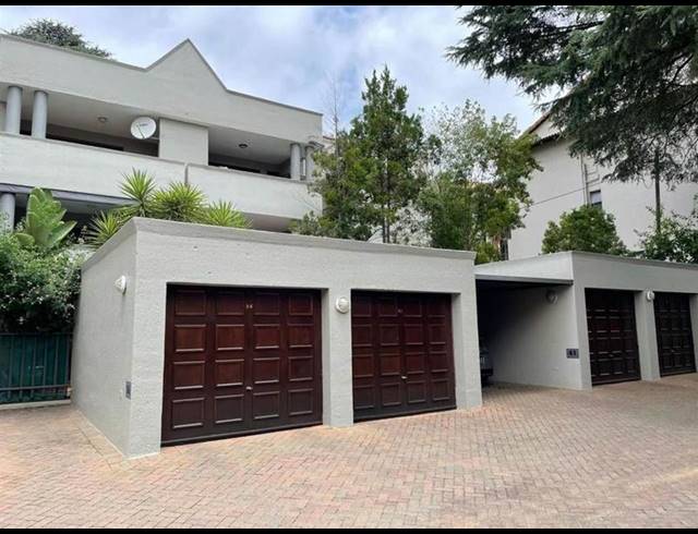 2 BEDROOM APARTMENT FOR SALE IN STRATHAVON